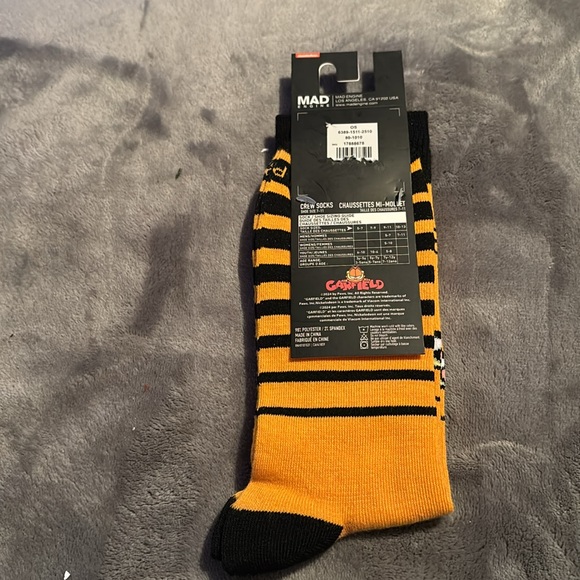 Nickelodeon, Garfield crew socks, one pair shoe size 7 to 11 - Picture 2 of 2